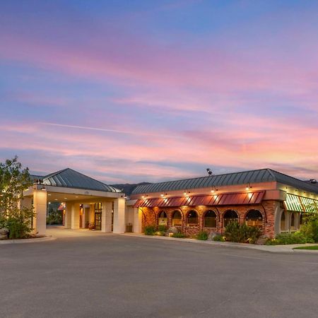 Best Western Plus Butte Plaza Inn Exterior photo